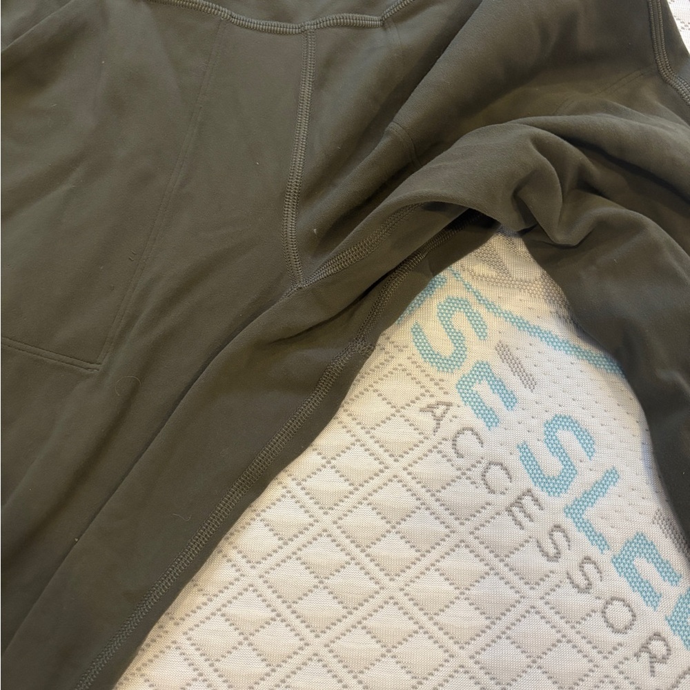 Lululemon Army Green High-Rise Align Jogger - Picture 7 of 8
